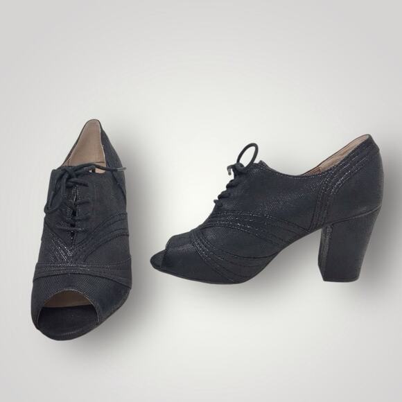 Seychelles NWOT Black Peep Toe Heel Oxfords Eternity Lace Up Size 7.5 - Picture 2 of 11